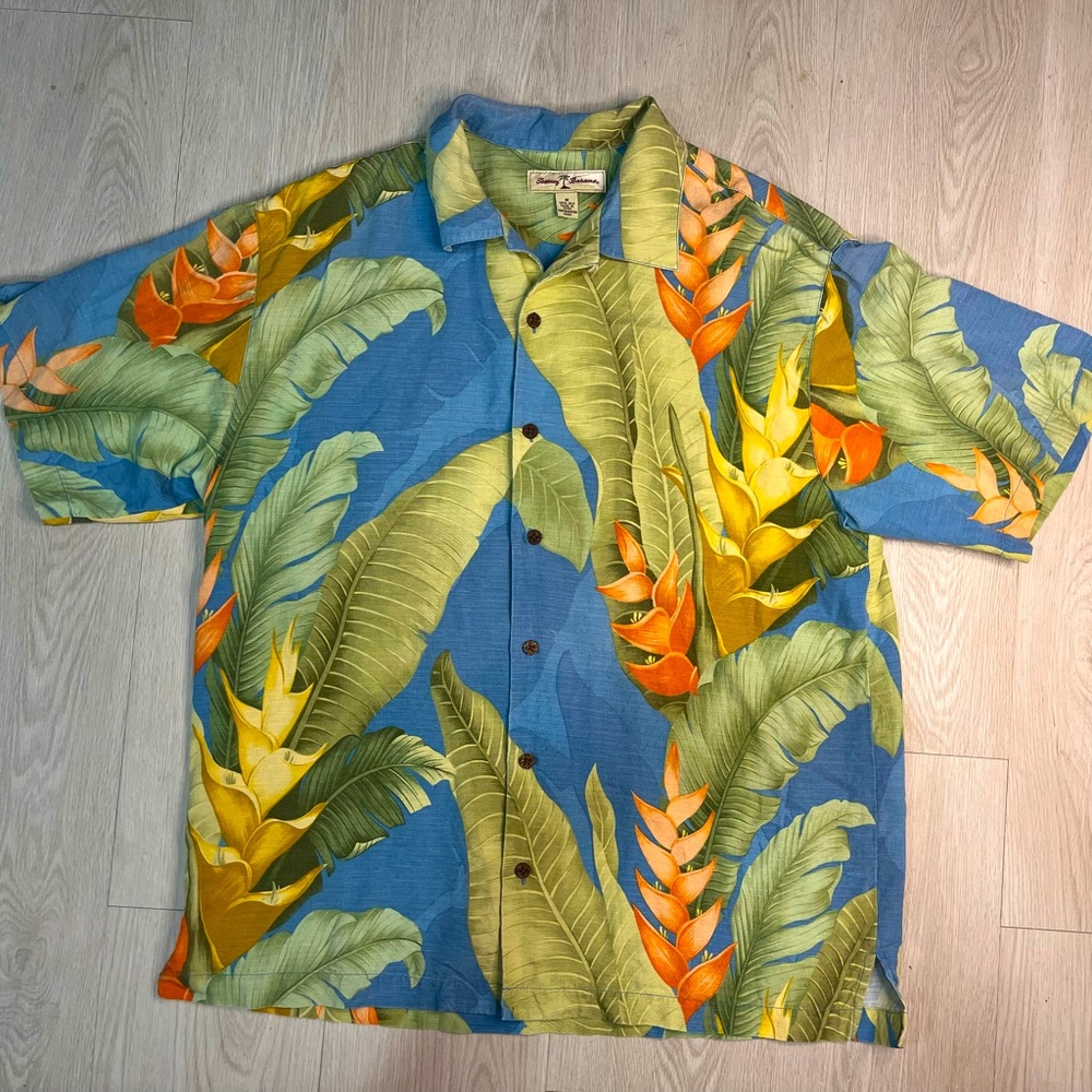 Tommy Bahama‎ 100% SILK Blue and Green Leaf Print Shirt Size Medium